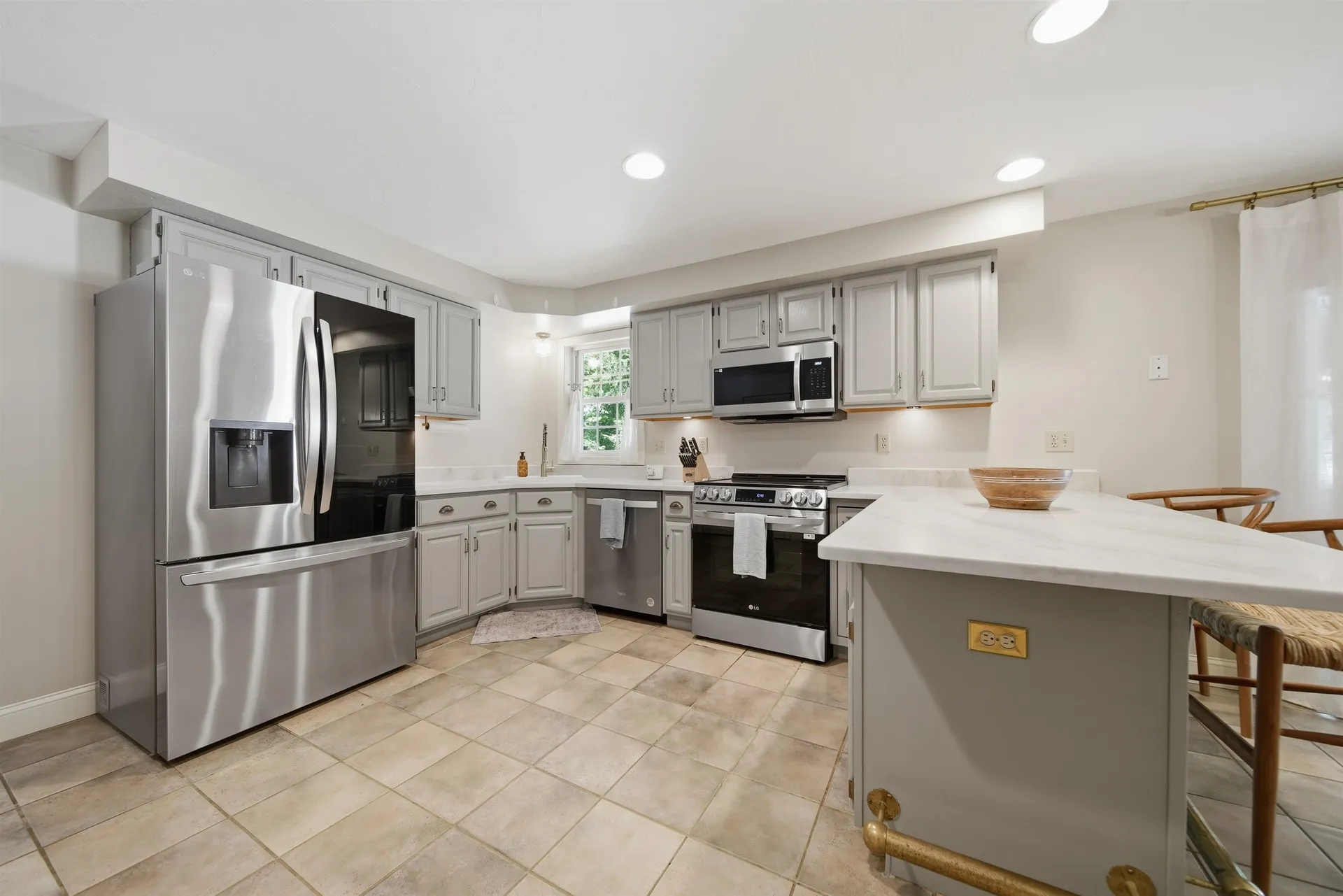 2 Ben Circle Goffstown NH 03045