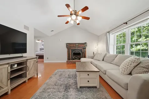 2 Ben Circle Goffstown NH 03045