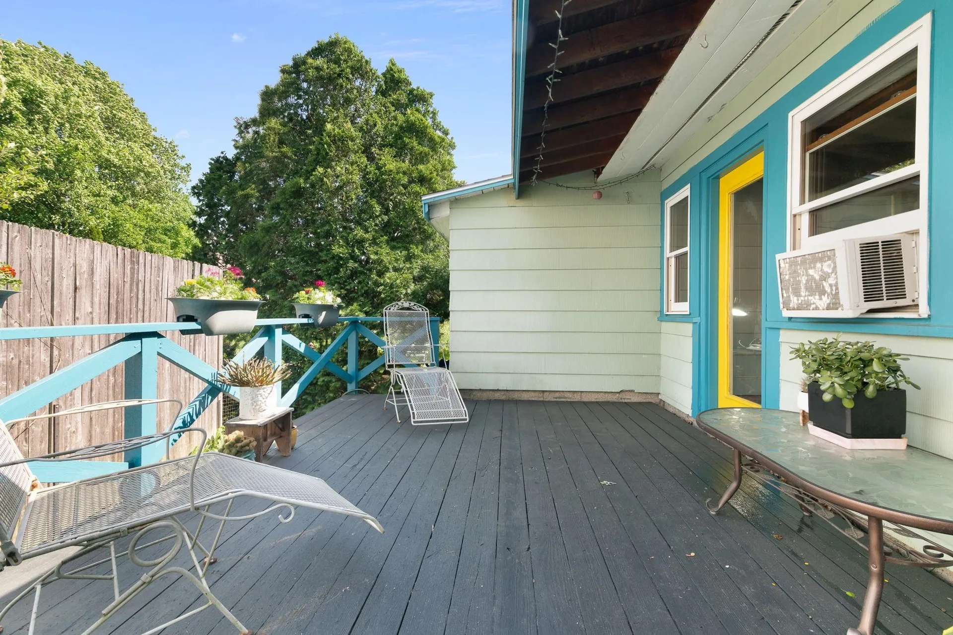 82 Oak Grove Avenue Brattleboro VT 05301