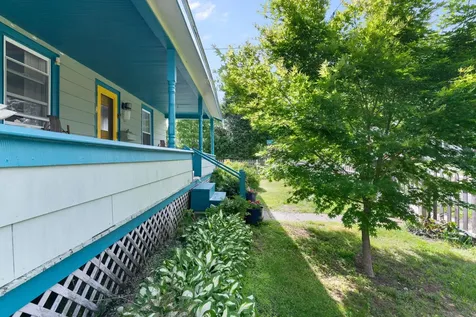 82 Oak Grove Avenue Brattleboro VT 05301