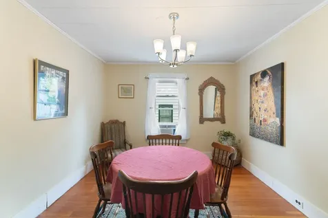 82 Oak Grove Avenue Brattleboro VT 05301