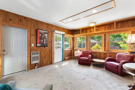 82 Oak Grove Avenue Brattleboro VT 05301