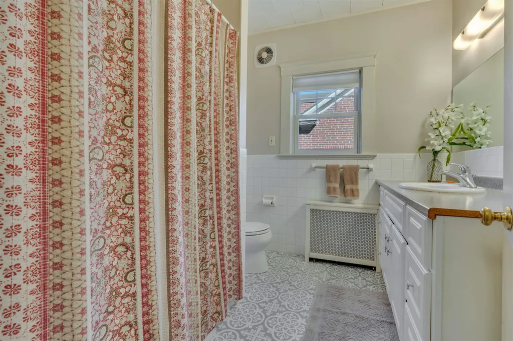 173 Winnacunnet Road Hampton NH 03842