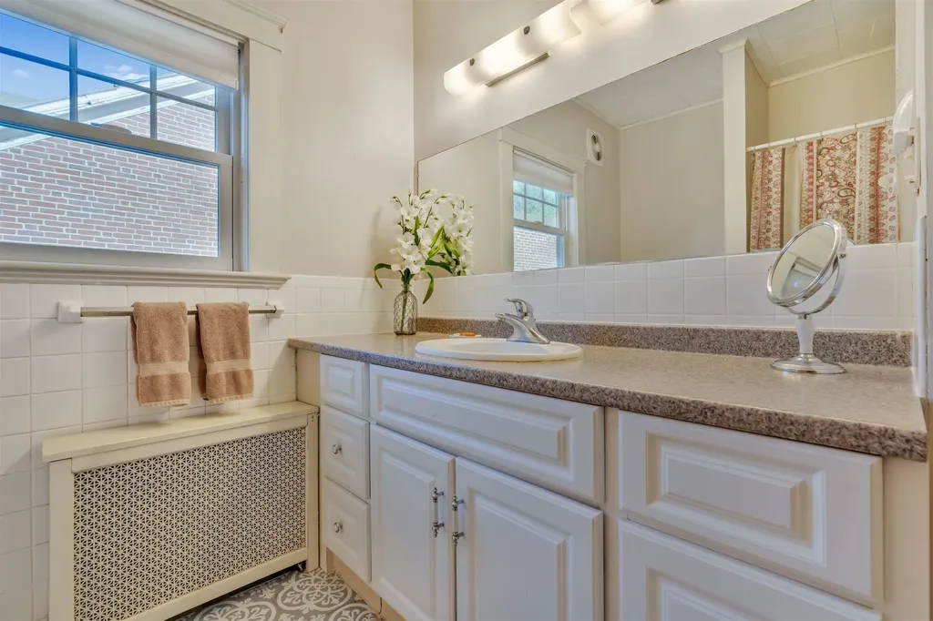 173 Winnacunnet Road Hampton NH 03842