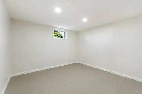 18 Harvard Street Rochester NH 03867