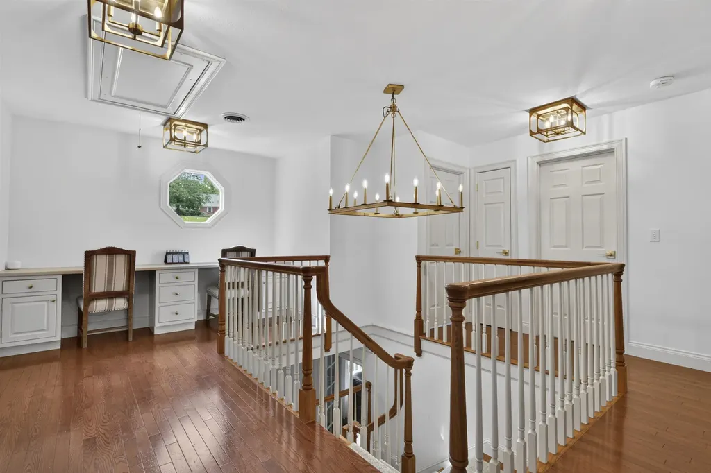 47 Hawk Drive Bedford NH 03104