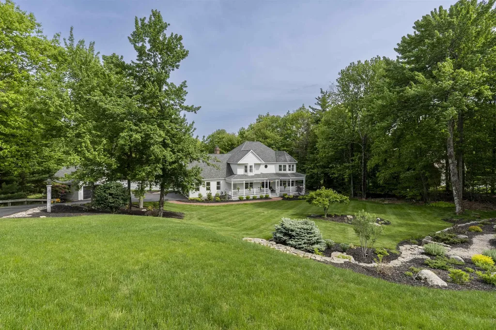 47 Hawk Drive Bedford NH 03104