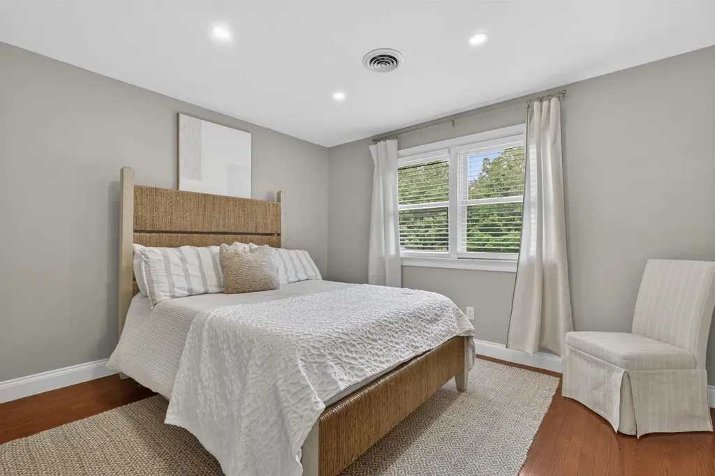47 Hawk Drive Bedford NH 03104