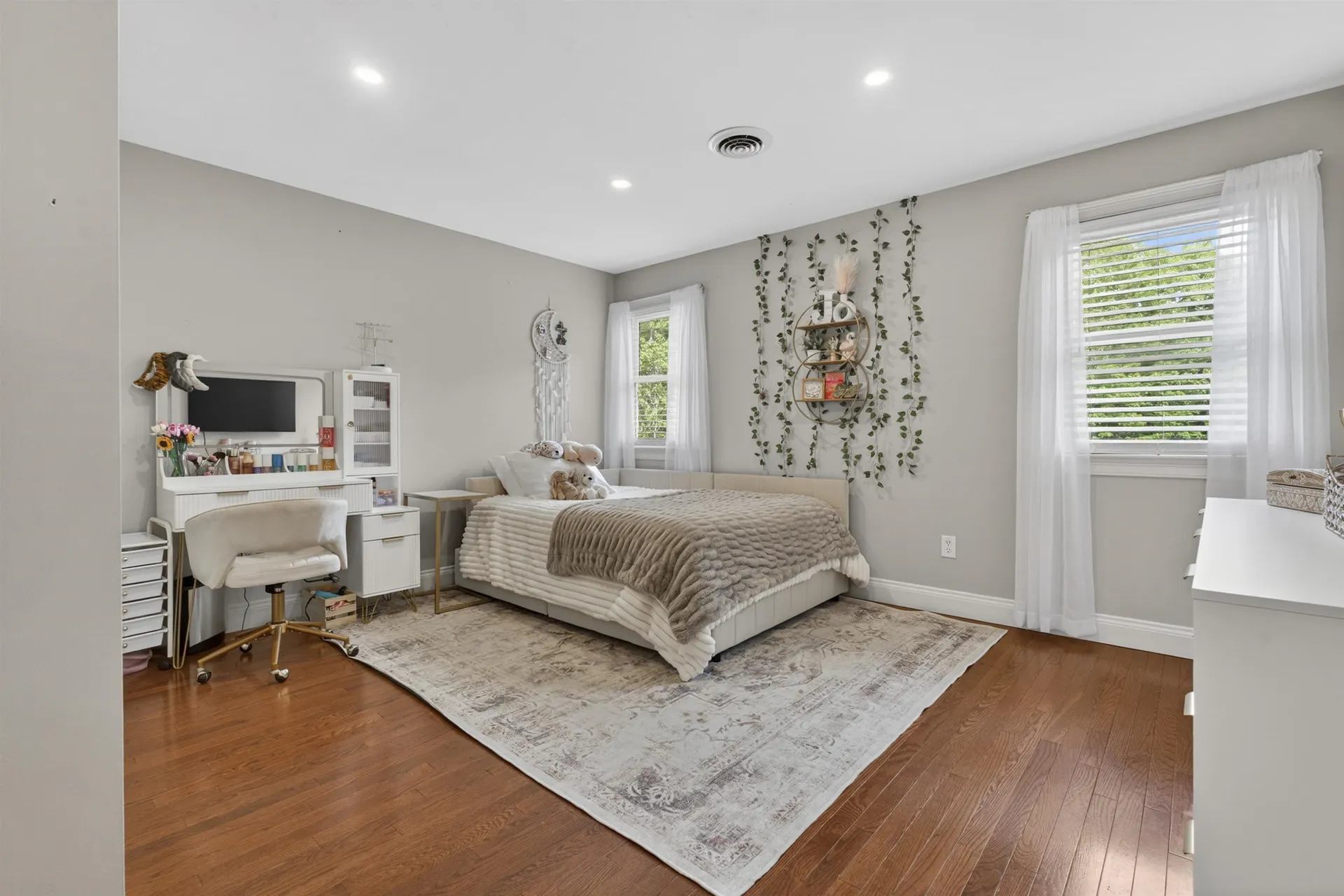 47 Hawk Drive Bedford NH 03104