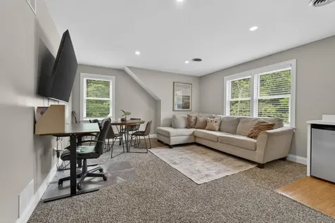 47 Hawk Drive Bedford NH 03104