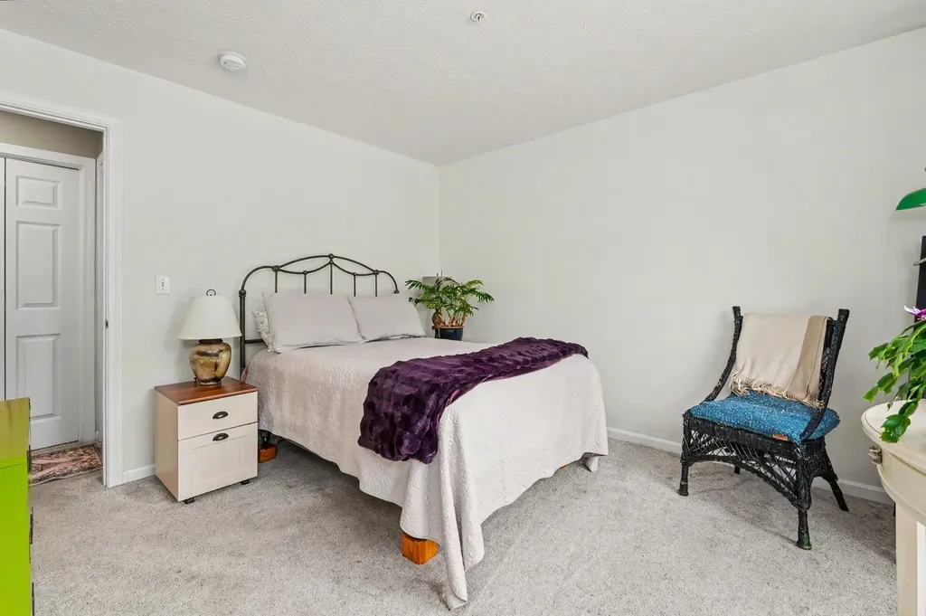 66 Harbor Avenue Nashua NH 03060