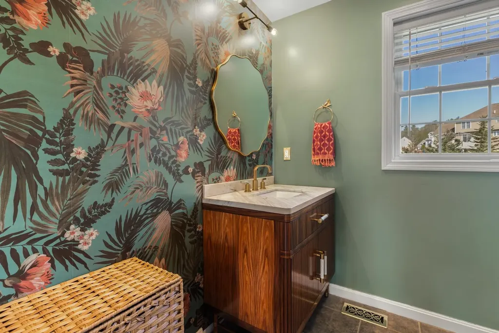 15 Victoria Drive Somersworth NH 03878
