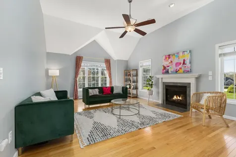 15 Victoria Drive Somersworth NH 03878