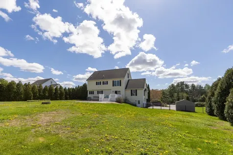 15 Victoria Drive Somersworth NH 03878