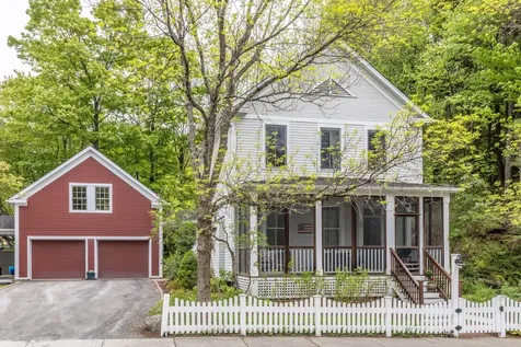 71 Palisades Street Stowe VT 05672