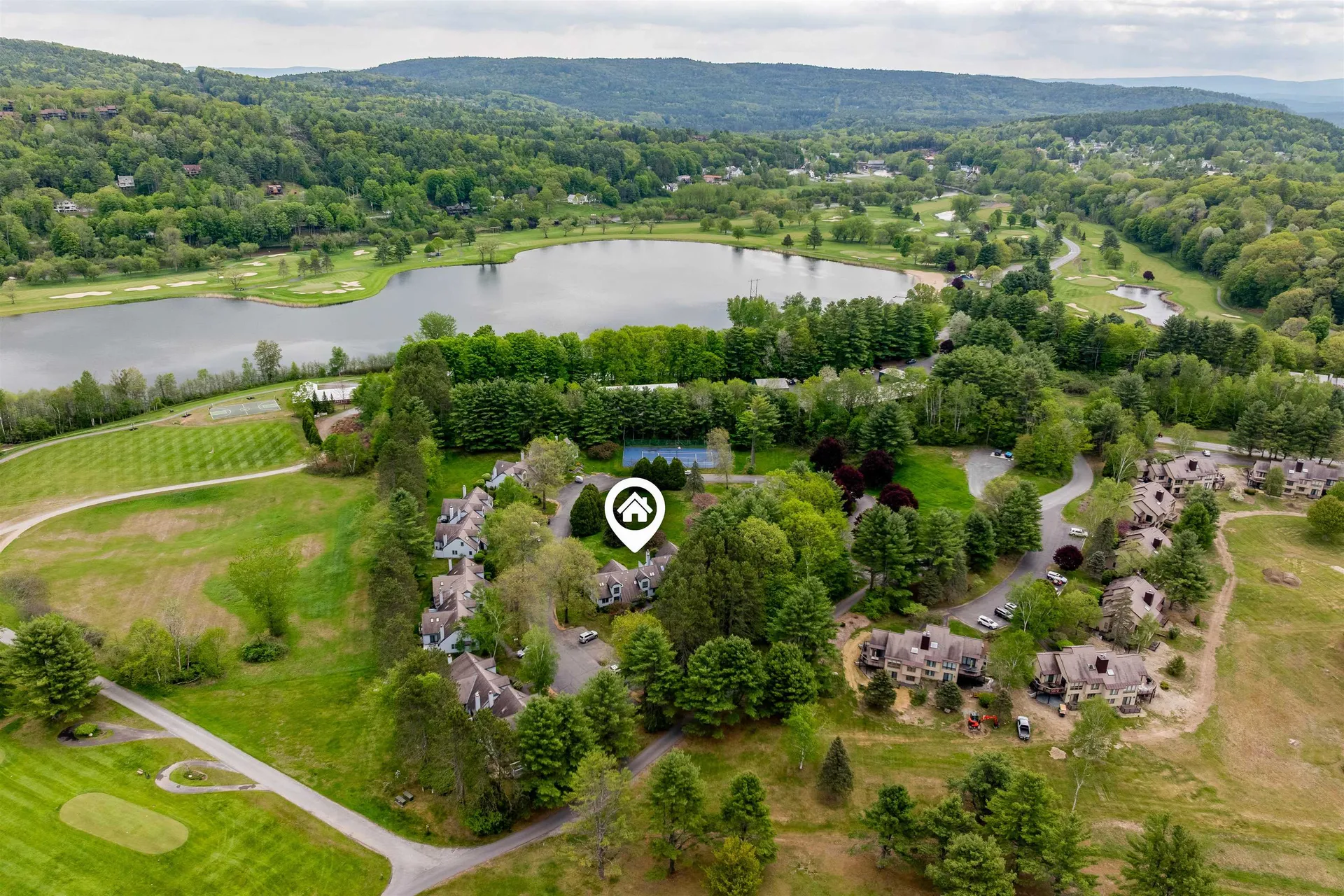 111 Lakeland Drive Hartford VT 05059