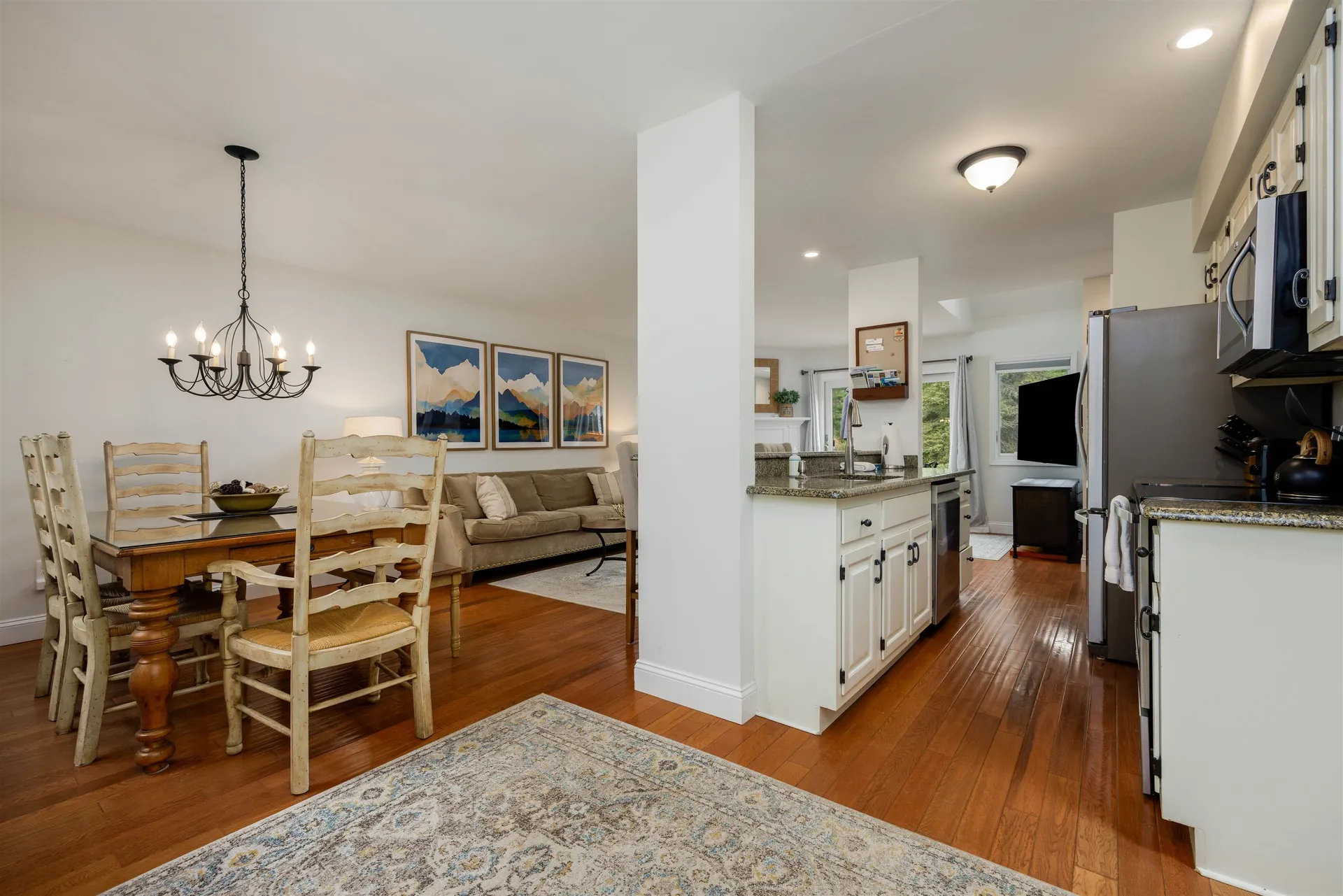 111 Lakeland Drive Hartford VT 05059