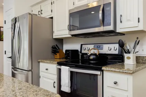 111 Lakeland Drive Hartford VT 05059