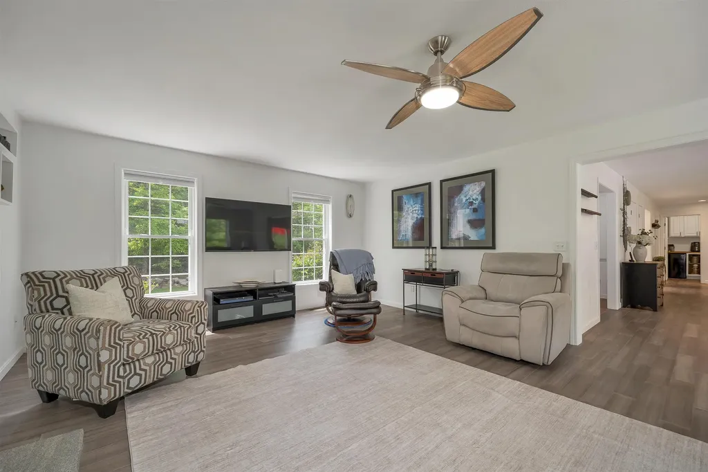 537 Pingree Hill Road Auburn NH 03032