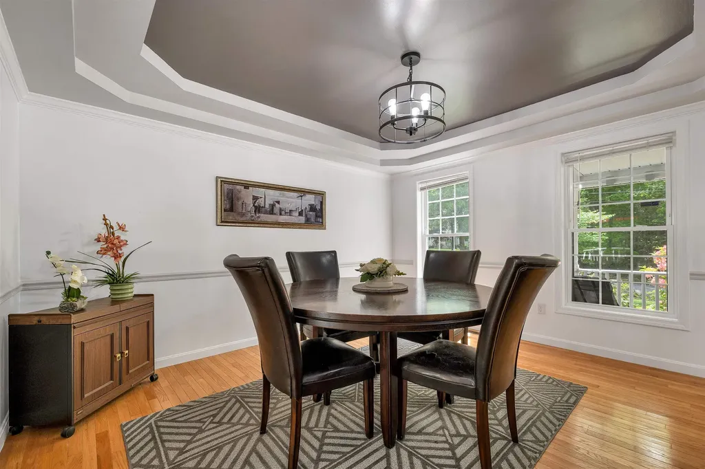 537 Pingree Hill Road Auburn NH 03032