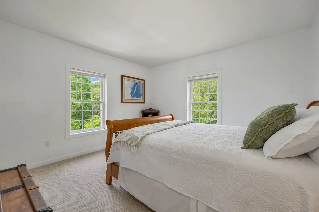537 Pingree Hill Road Auburn NH 03032
