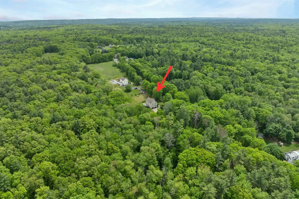 537 Pingree Hill Road Auburn NH 03032