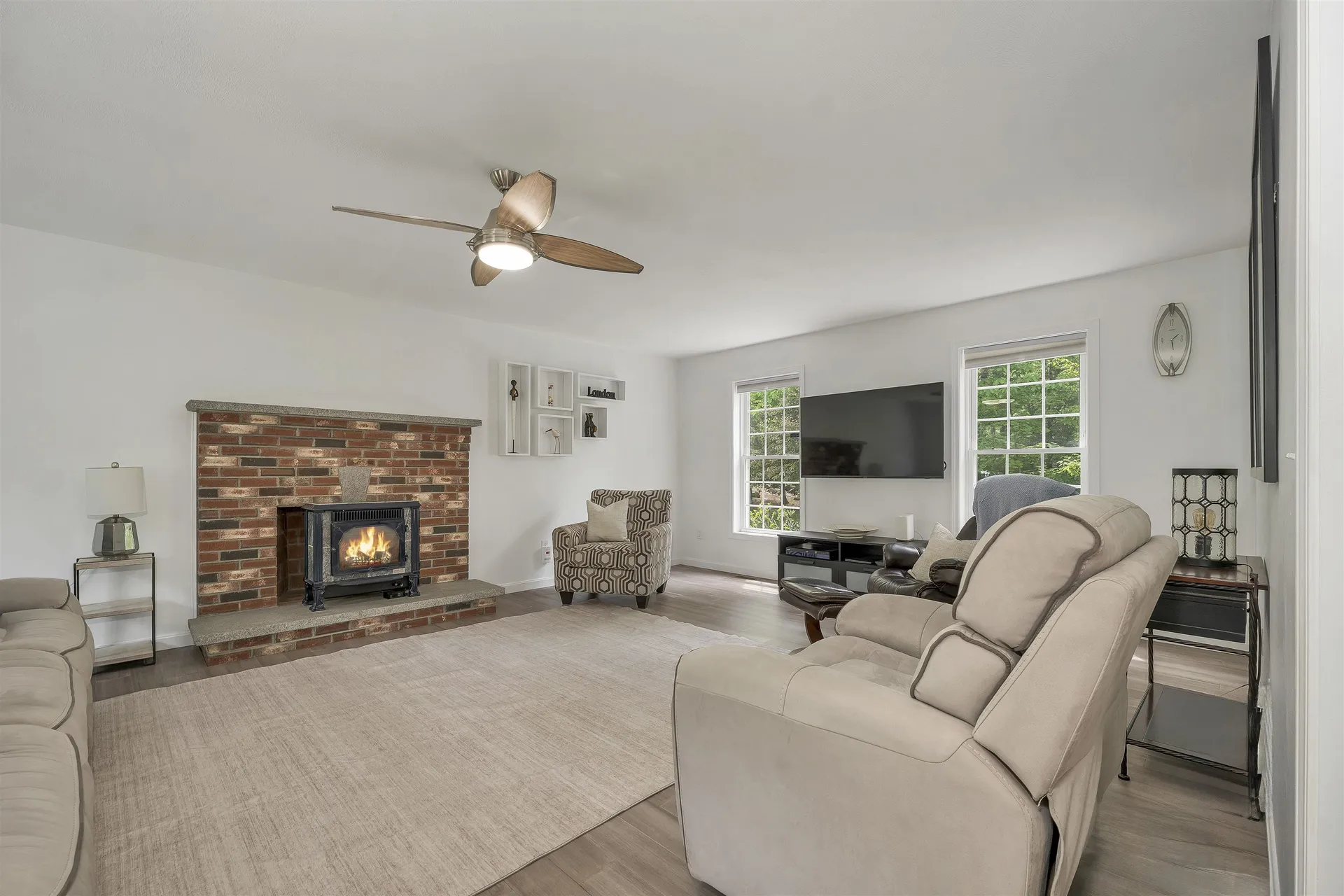 537 Pingree Hill Road Auburn NH 03032