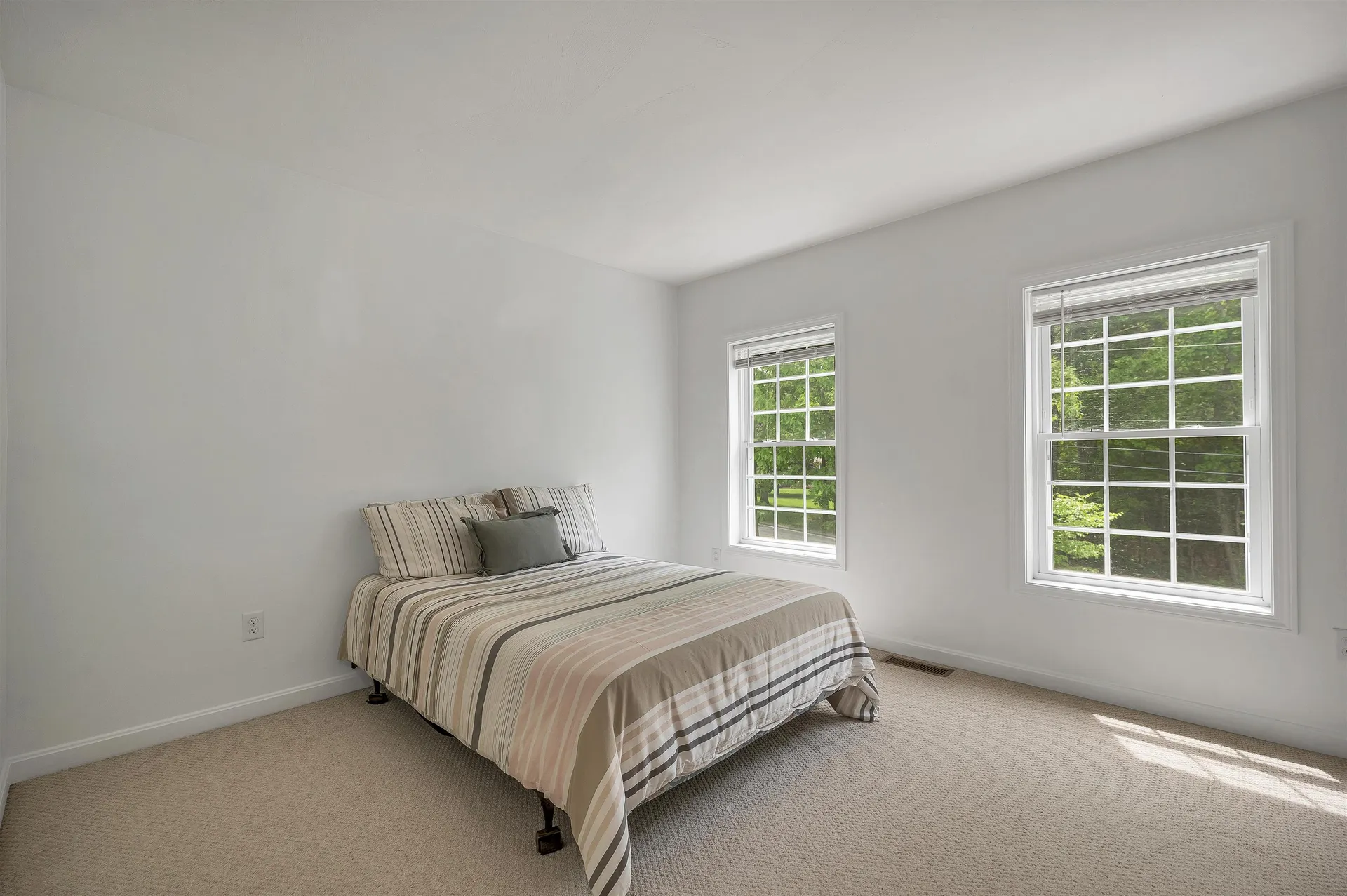 537 Pingree Hill Road Auburn NH 03032