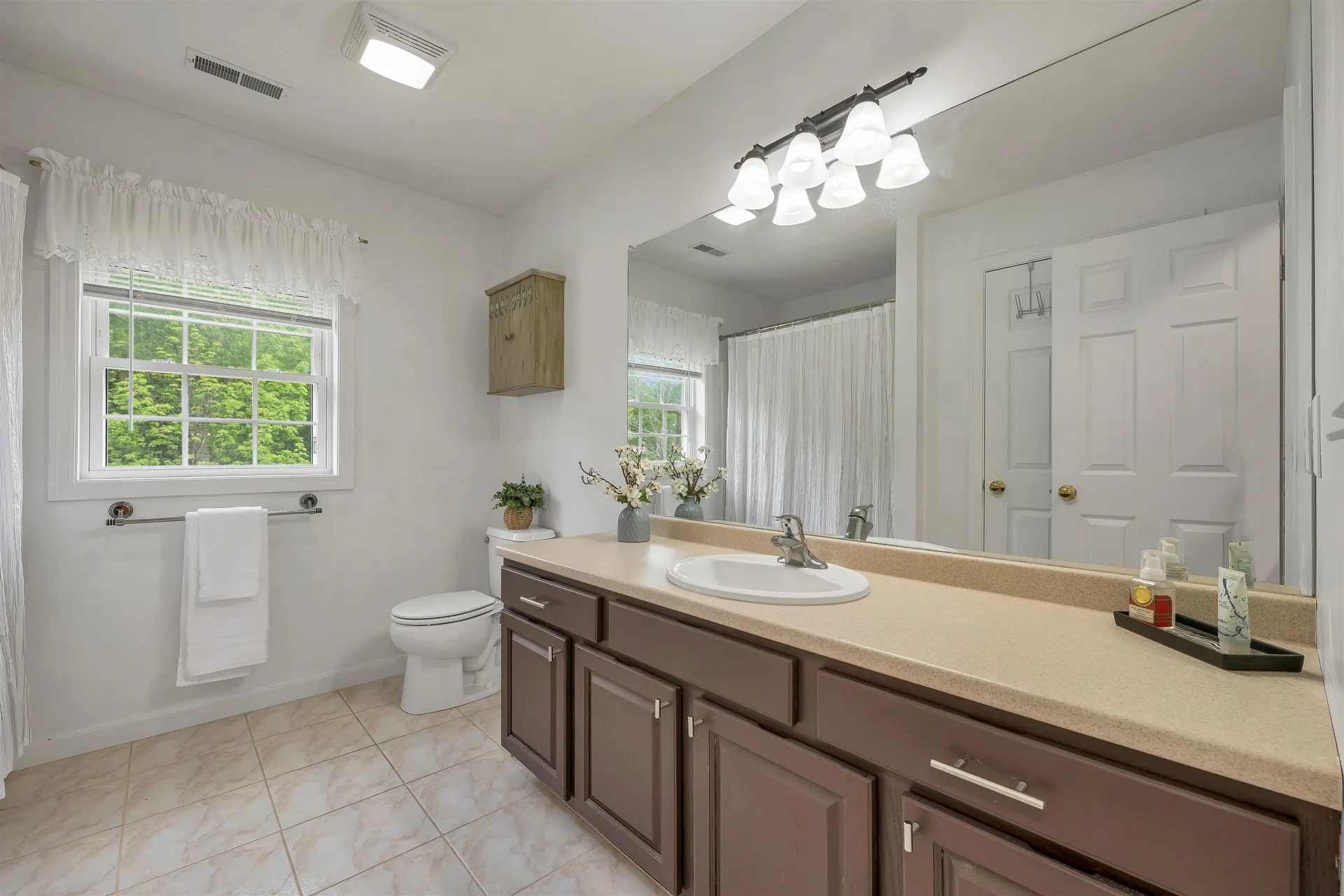 537 Pingree Hill Road Auburn NH 03032