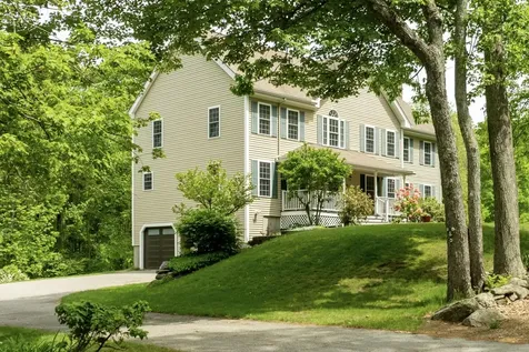 537 Pingree Hill Road Auburn NH 03032