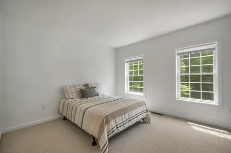 537 Pingree Hill Road Auburn NH 03032