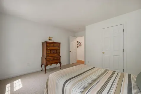 537 Pingree Hill Road Auburn NH 03032