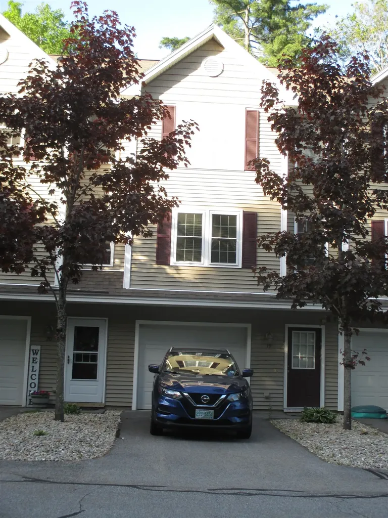 19 Split Rock Drive Rochester NH 03839