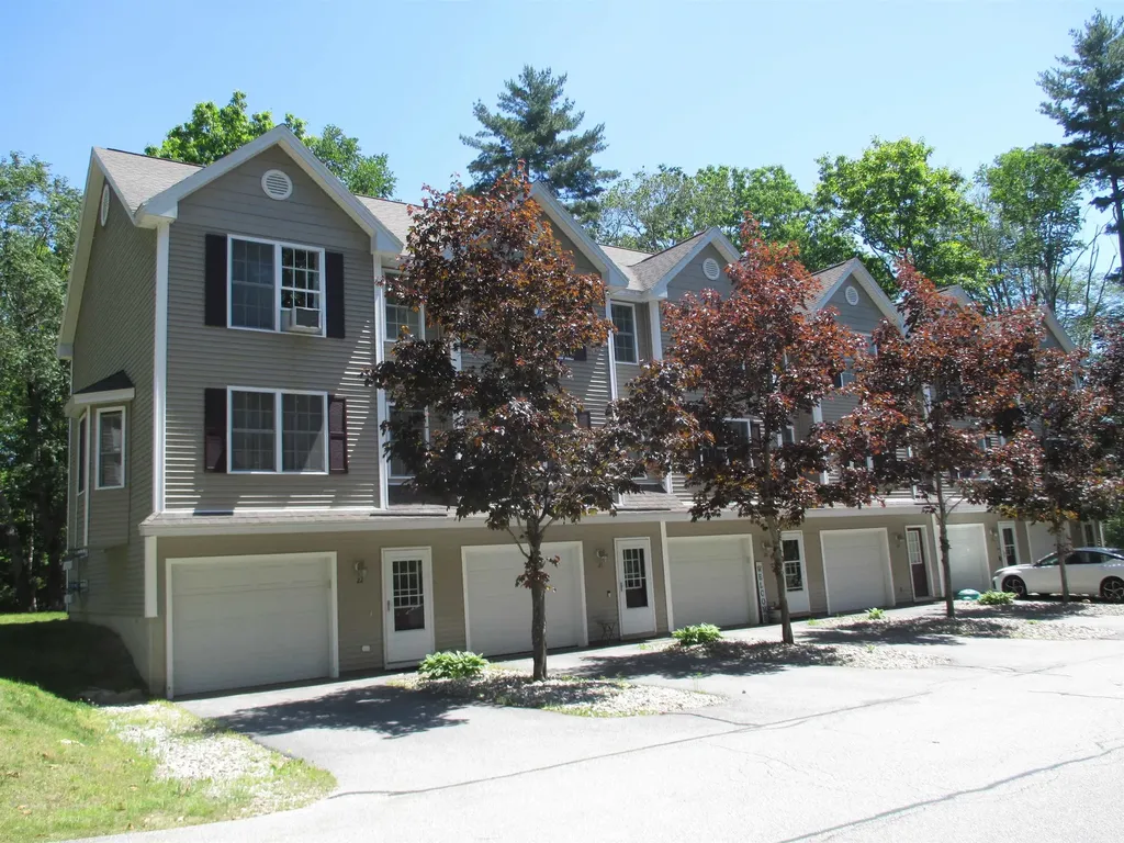 19 Split Rock Drive Rochester NH 03839