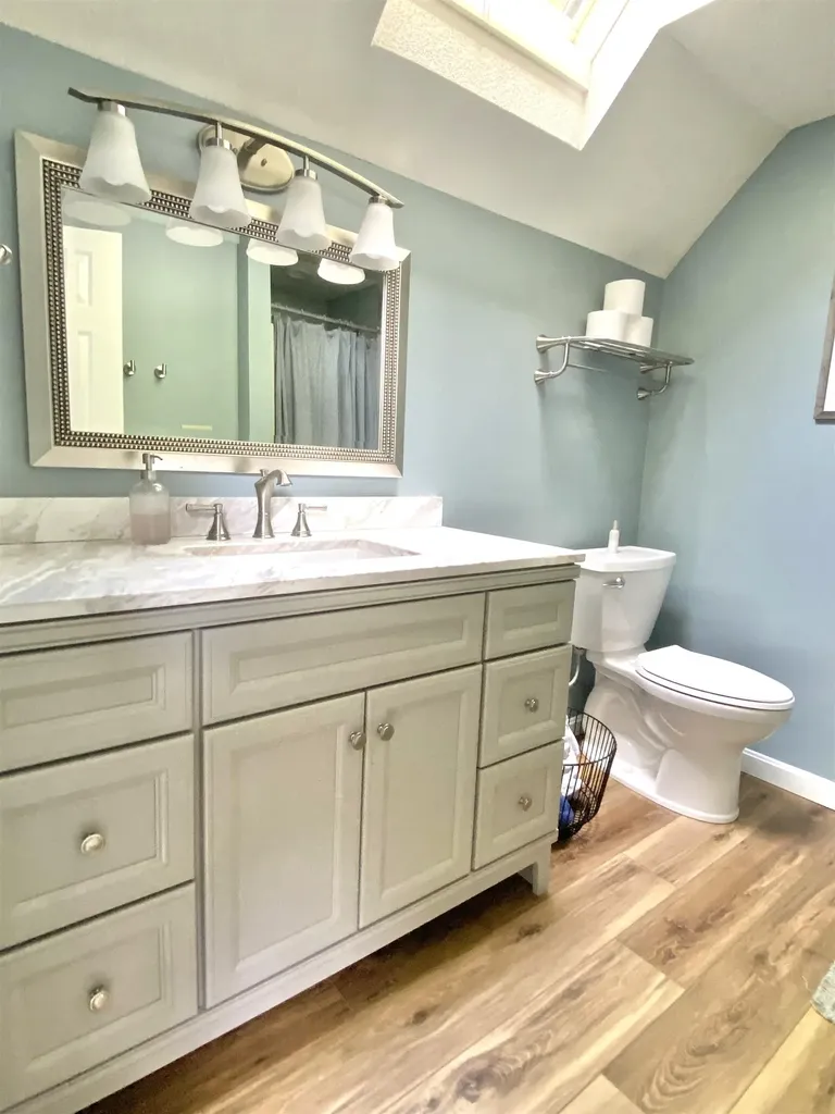 40 Hampton Court Laconia NH 03246