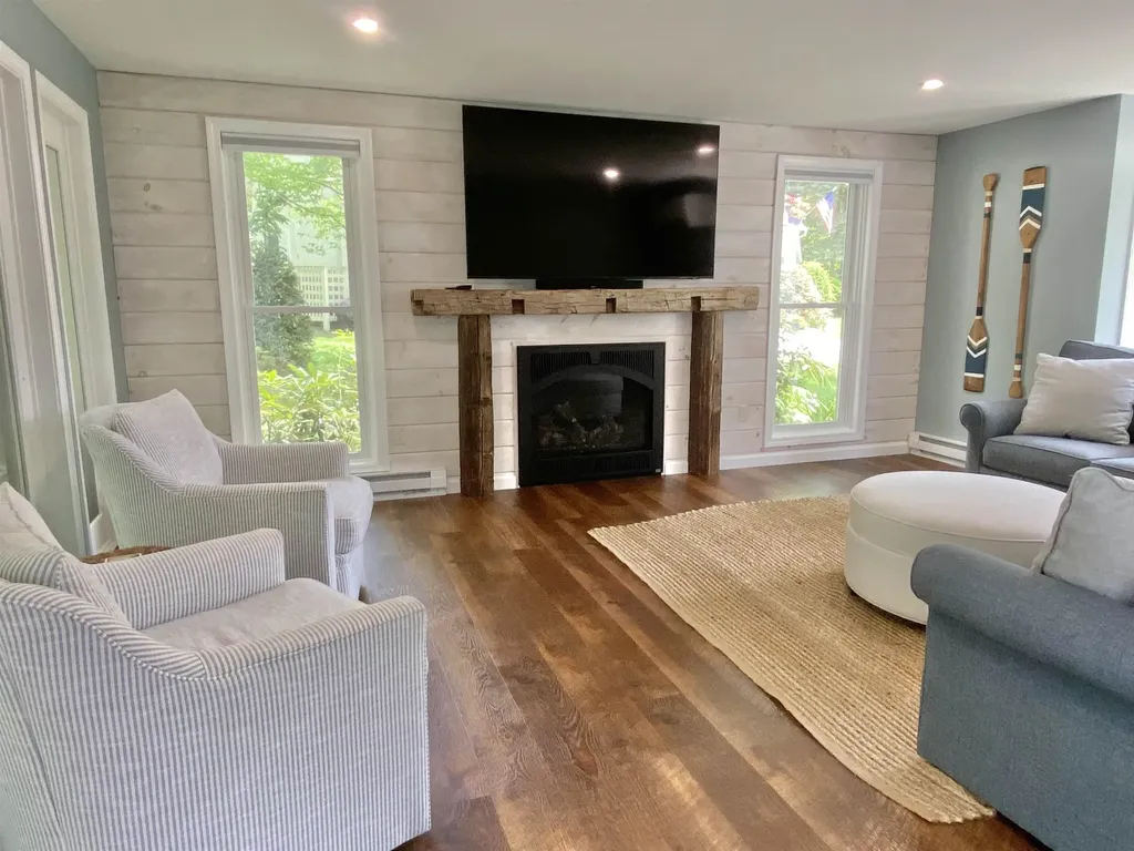 40 Hampton Court Laconia NH 03246