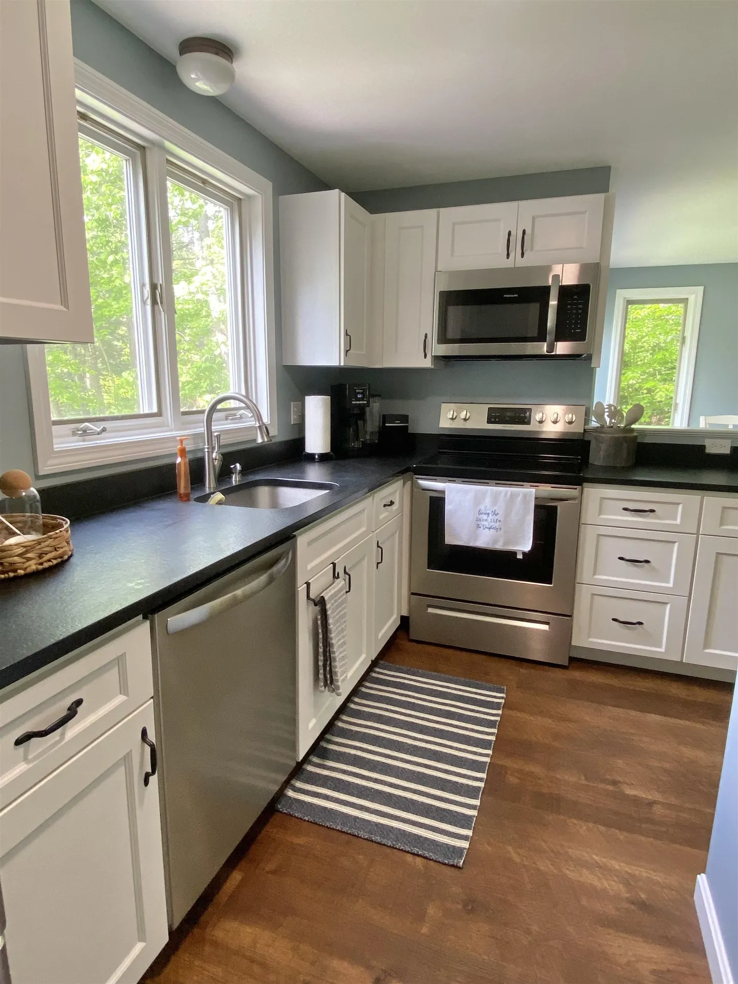 40 Hampton Court Laconia NH 03246