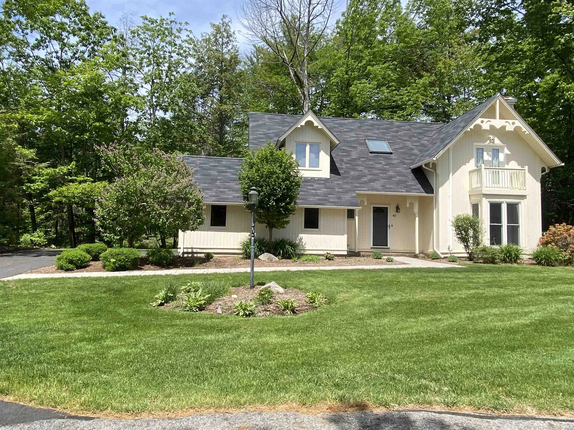 40 Hampton Court Laconia NH 03246