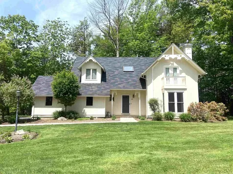 40 Hampton Court Laconia NH 03246