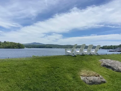 40 Hampton Court Laconia NH 03246