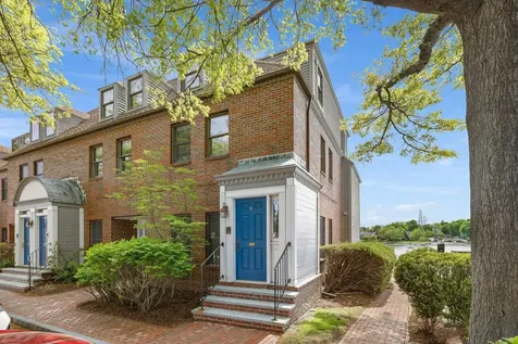 500 Market Street Portsmouth NH 03801