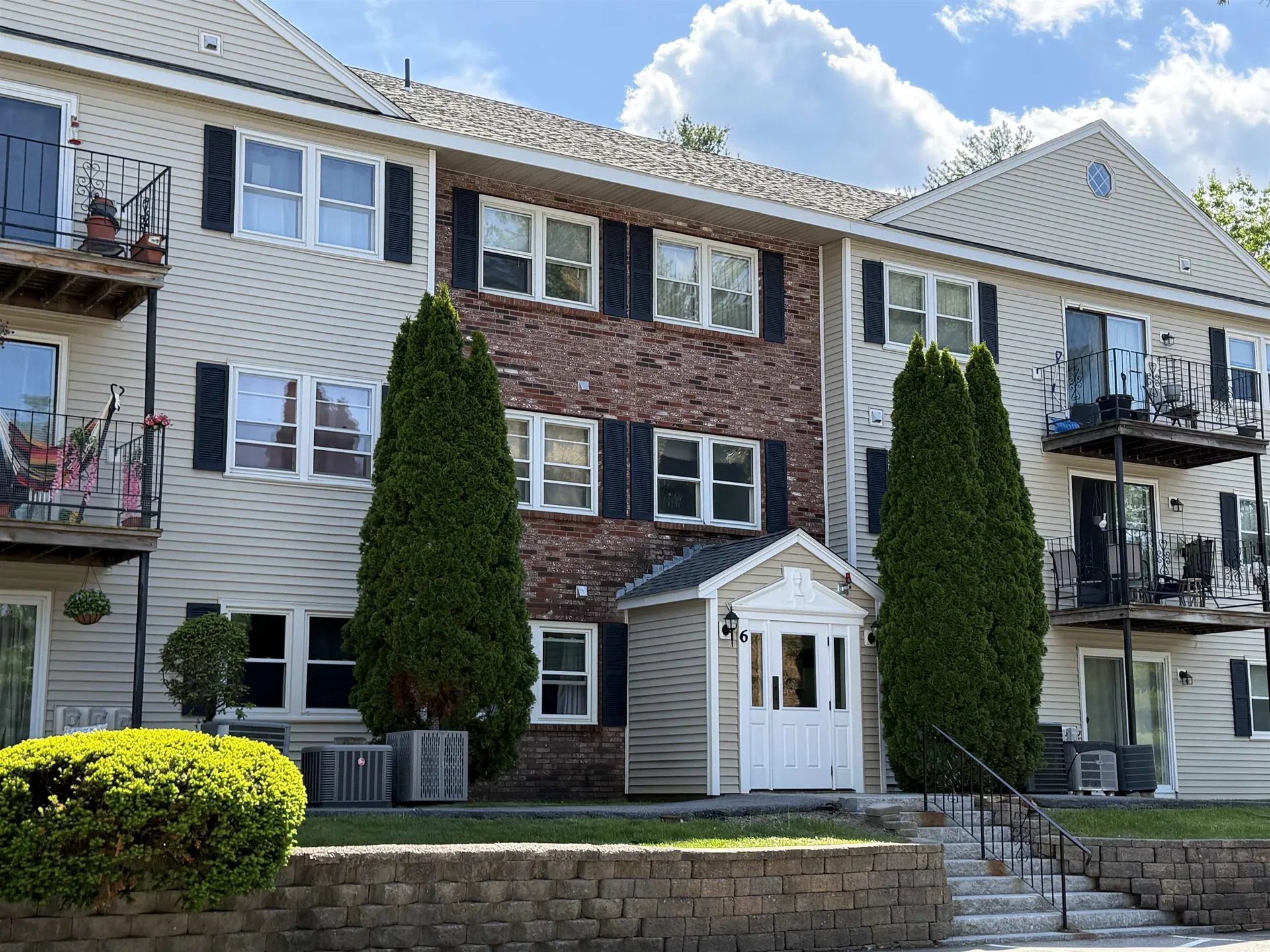6 Heritage Village Drive Nashua NH 03062