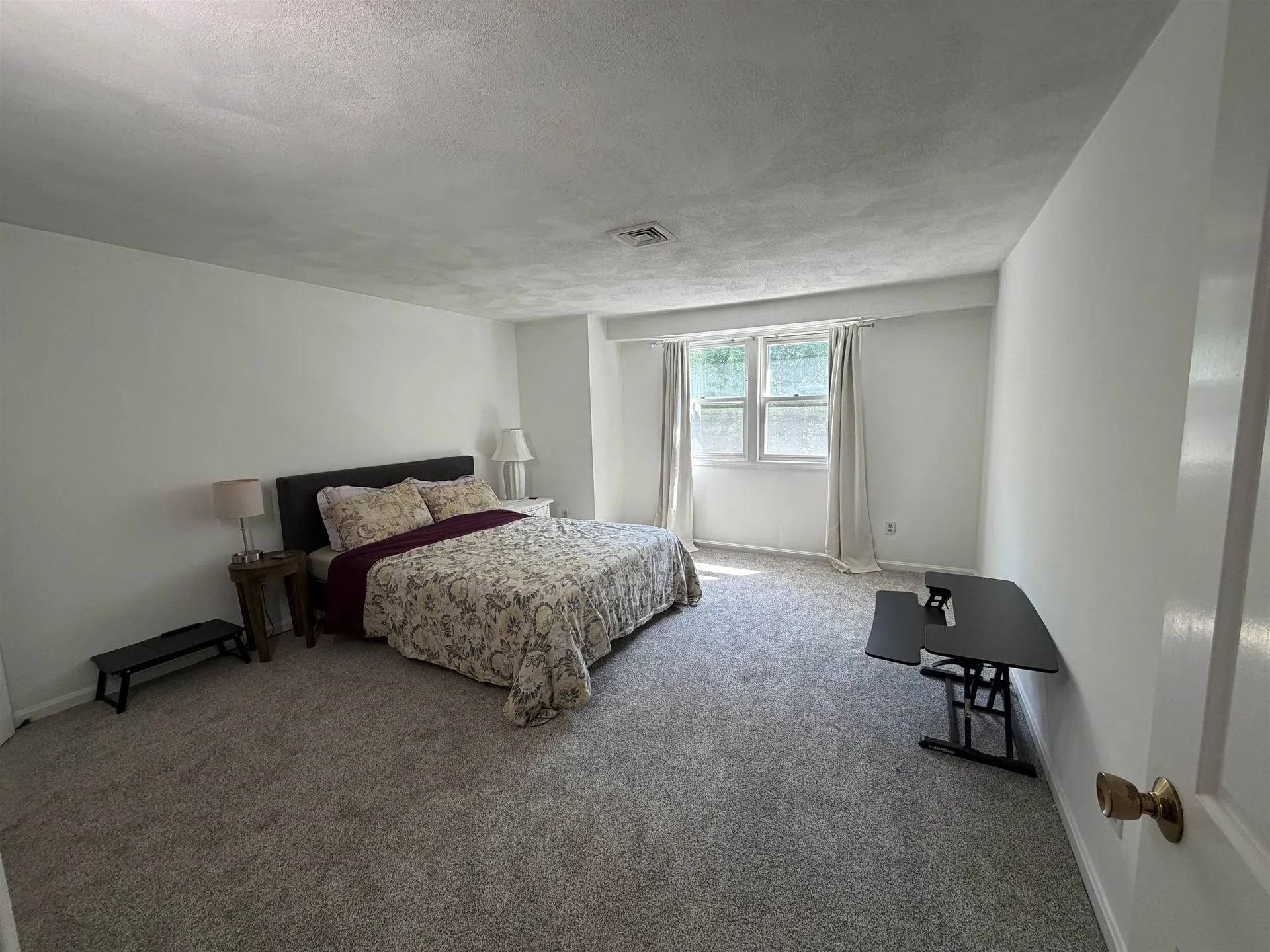 6 Heritage Village Drive Nashua NH 03062