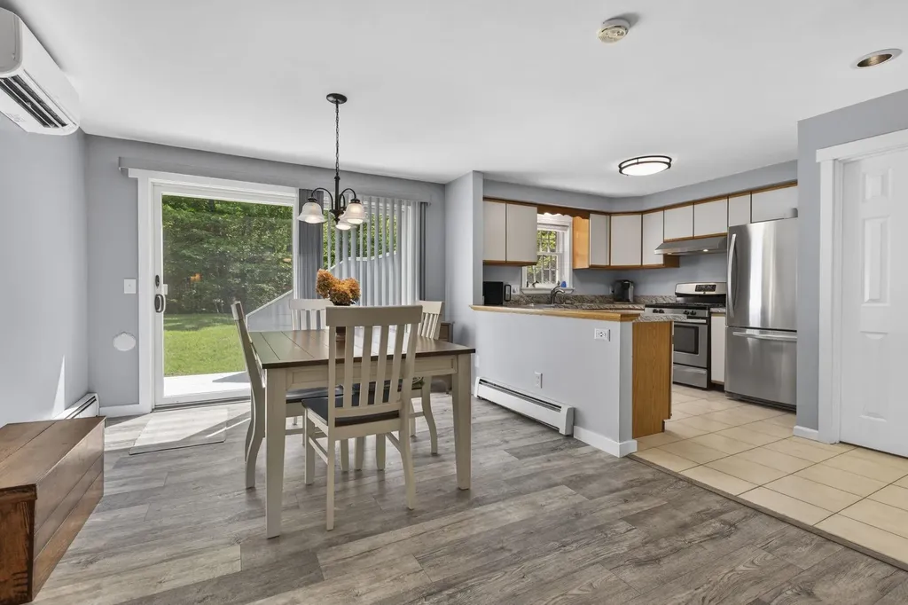 54 N Lowell Road Windham NH 03087