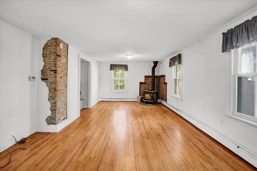 21 Seminary Street Middlebury VT 05753