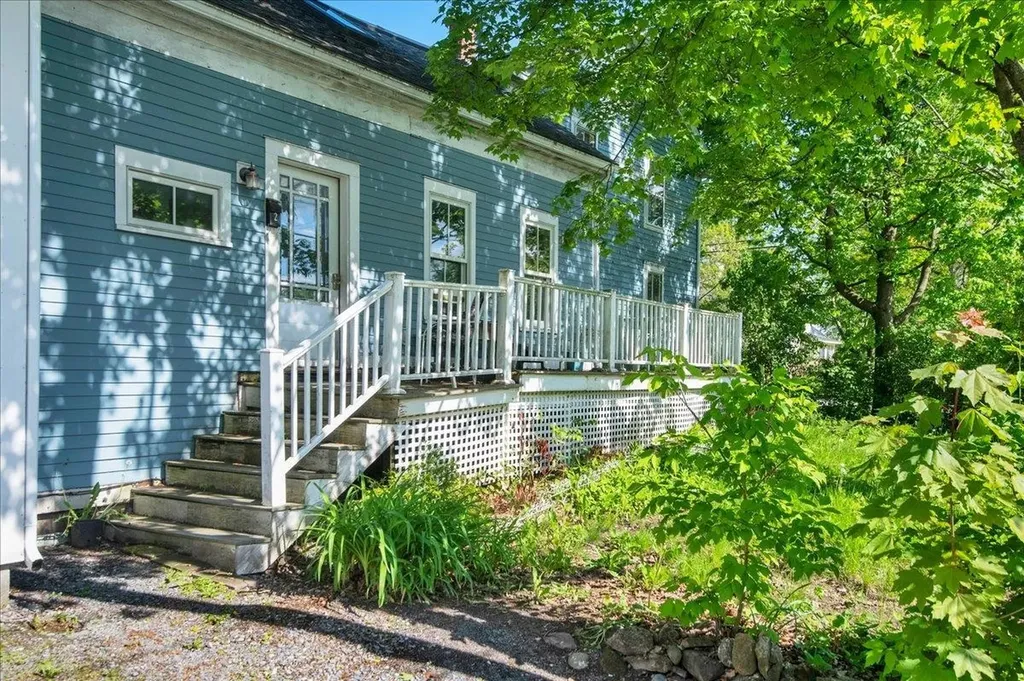 21 Seminary Street Middlebury VT 05753
