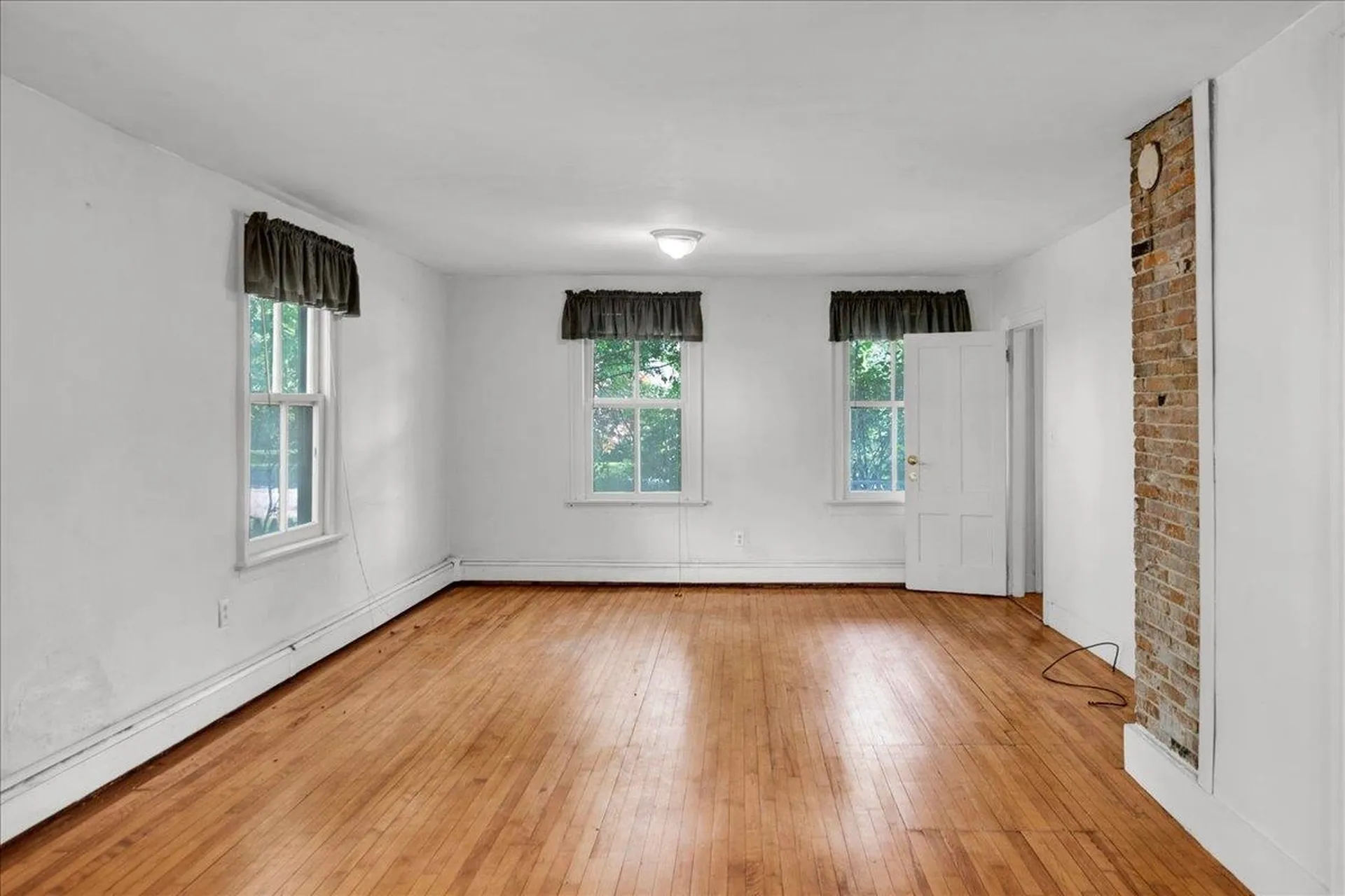21 Seminary Street Middlebury VT 05753