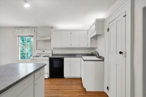 21 Seminary Street Middlebury VT 05753