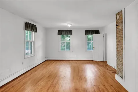 21 Seminary Street Middlebury VT 05753