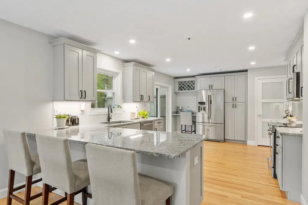 20 Lamplight Drive Atkinson NH 03811